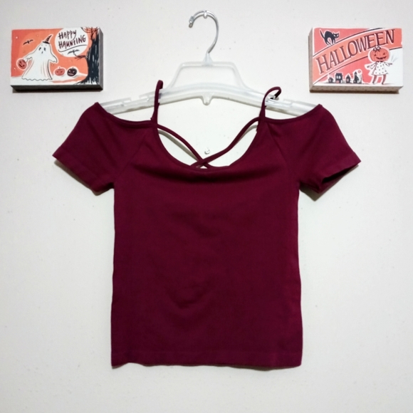 Maroon Off the Shoulder Strap Crop Top - Picture 2 of 4
